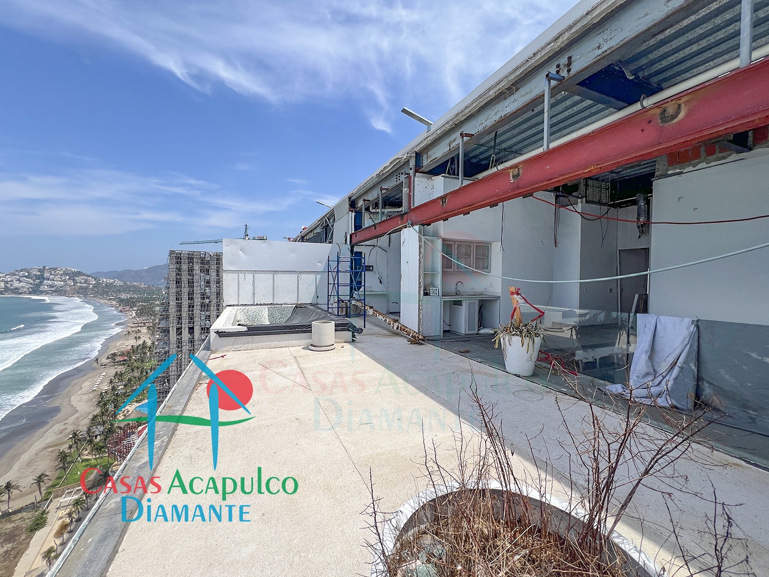 Solar Ocean PH 3 - Terraza con jacuzzi 1 Solar Ocean PH 3 - Terraza con jacuzzi 1